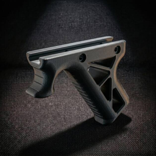 Dupla fogásos markolat